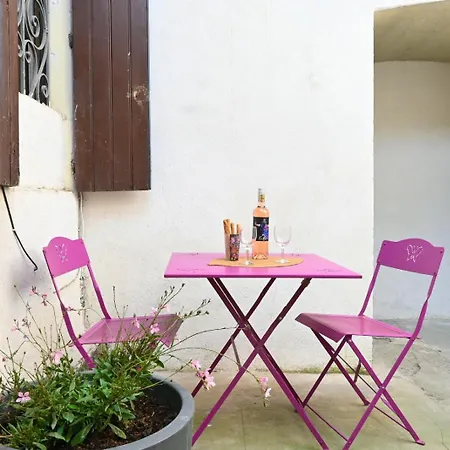 Lejlighed T2 Cosy Avec Clim Cour Charme & Fraicheur A *